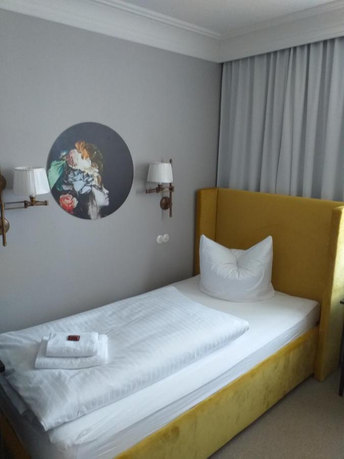 Hotel Landgasthof Adler 巴特克罗青根 外观 照片